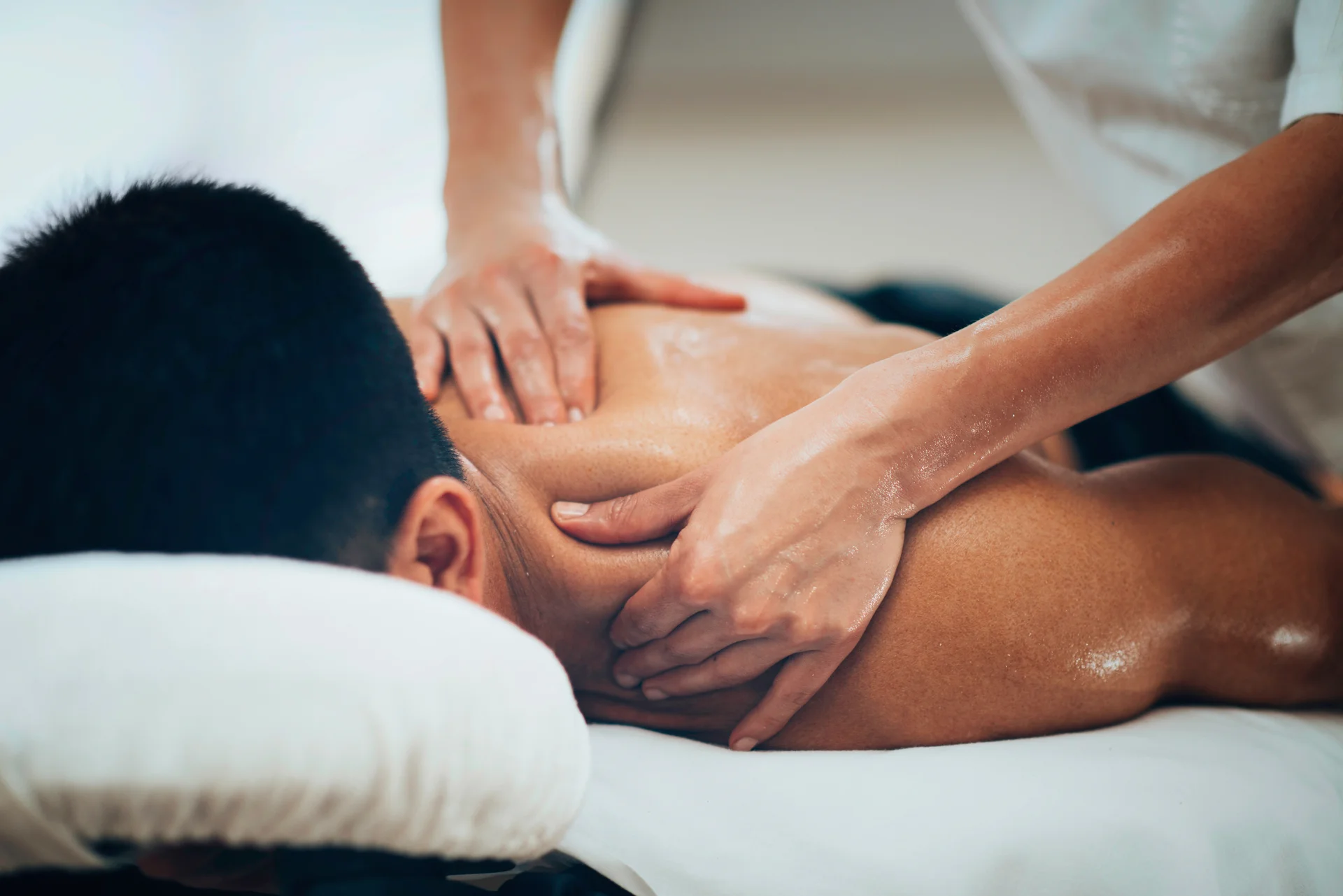 Deep tissue massage therapy